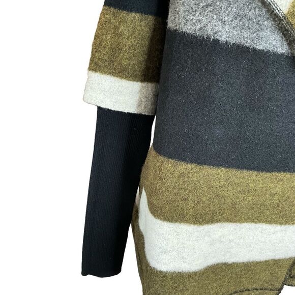 Line The Label Wool Blend Jacket Size S/P Toggle Closure Striped Warm - Picture 4 of 16